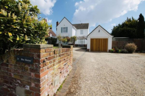 Exquisite location close to the sea!